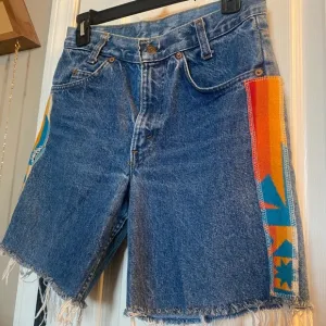 Orange Tab Levi’s Shorts