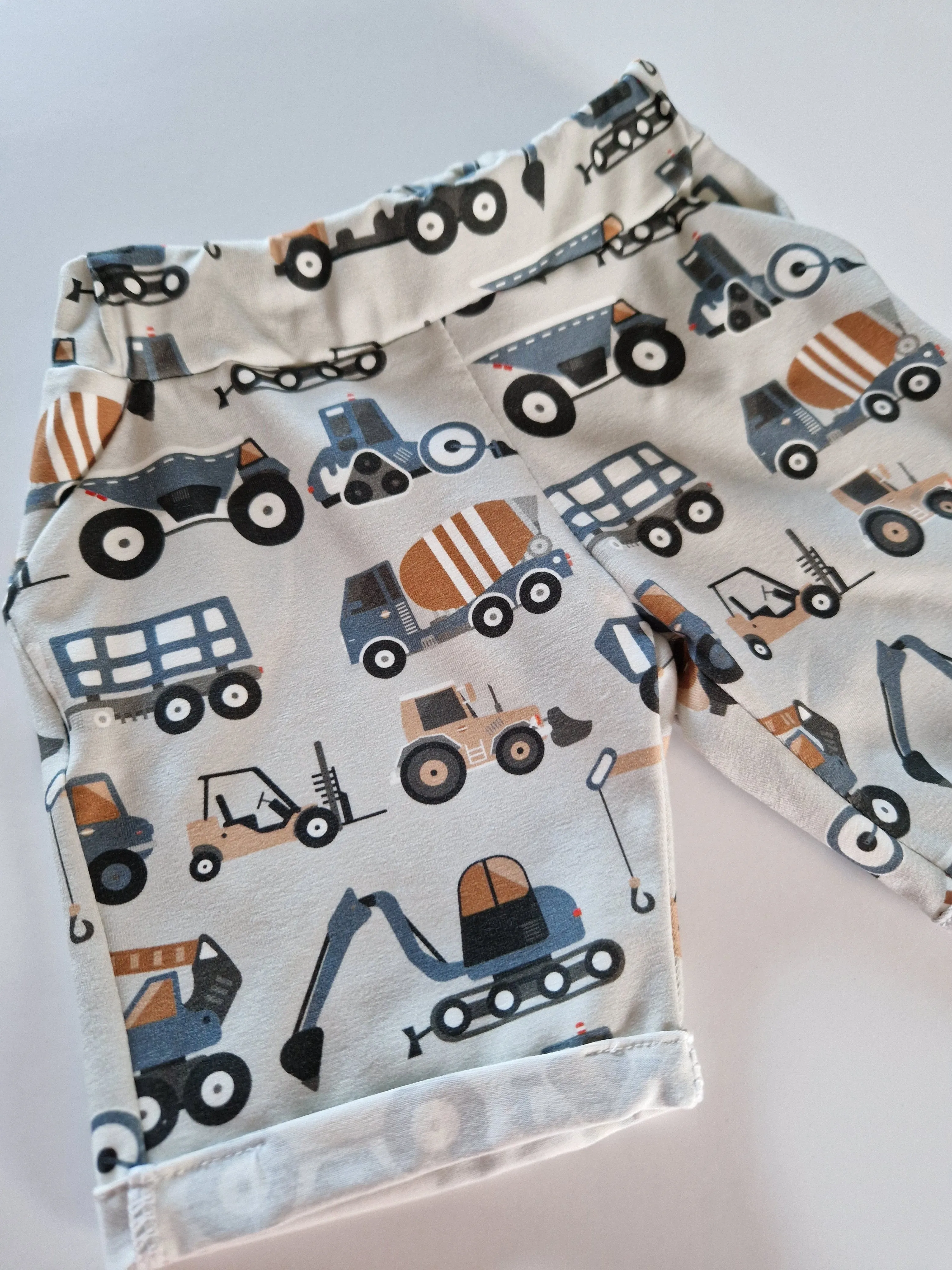 Organic Digger Shorts