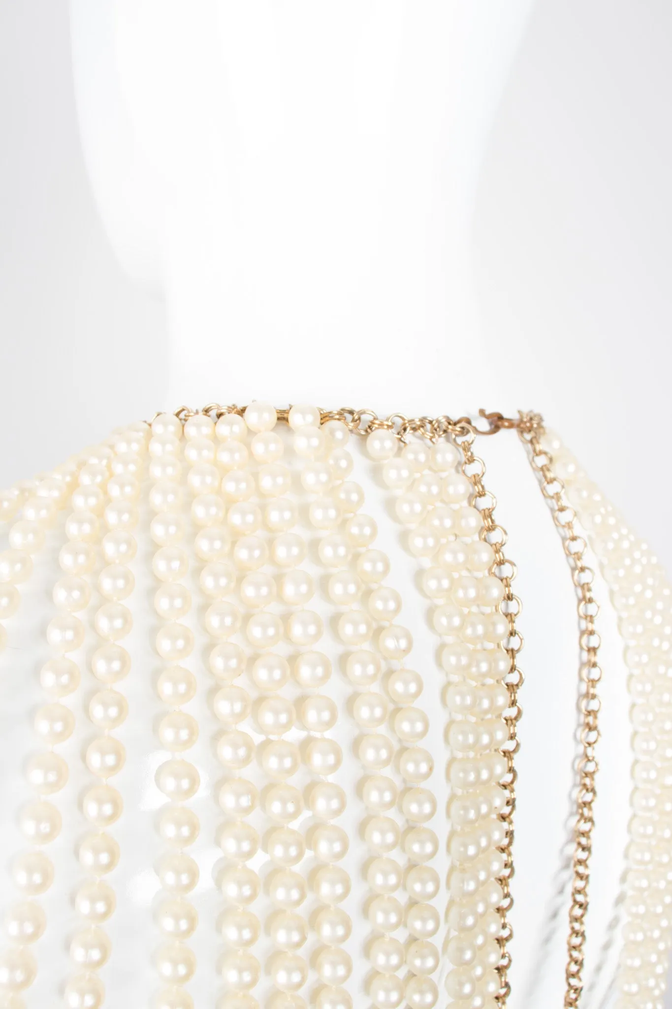 Pearl Chain Capelet