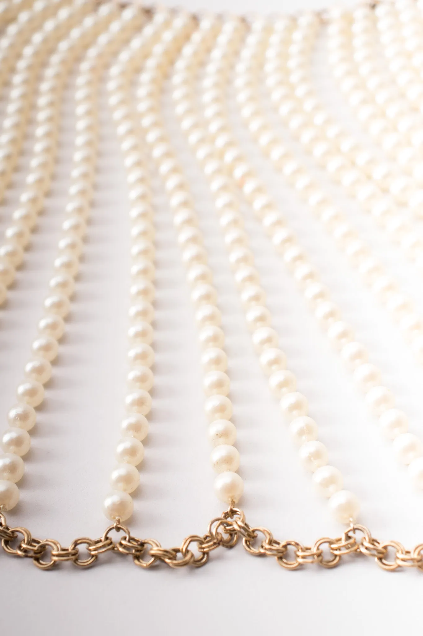 Pearl Chain Capelet