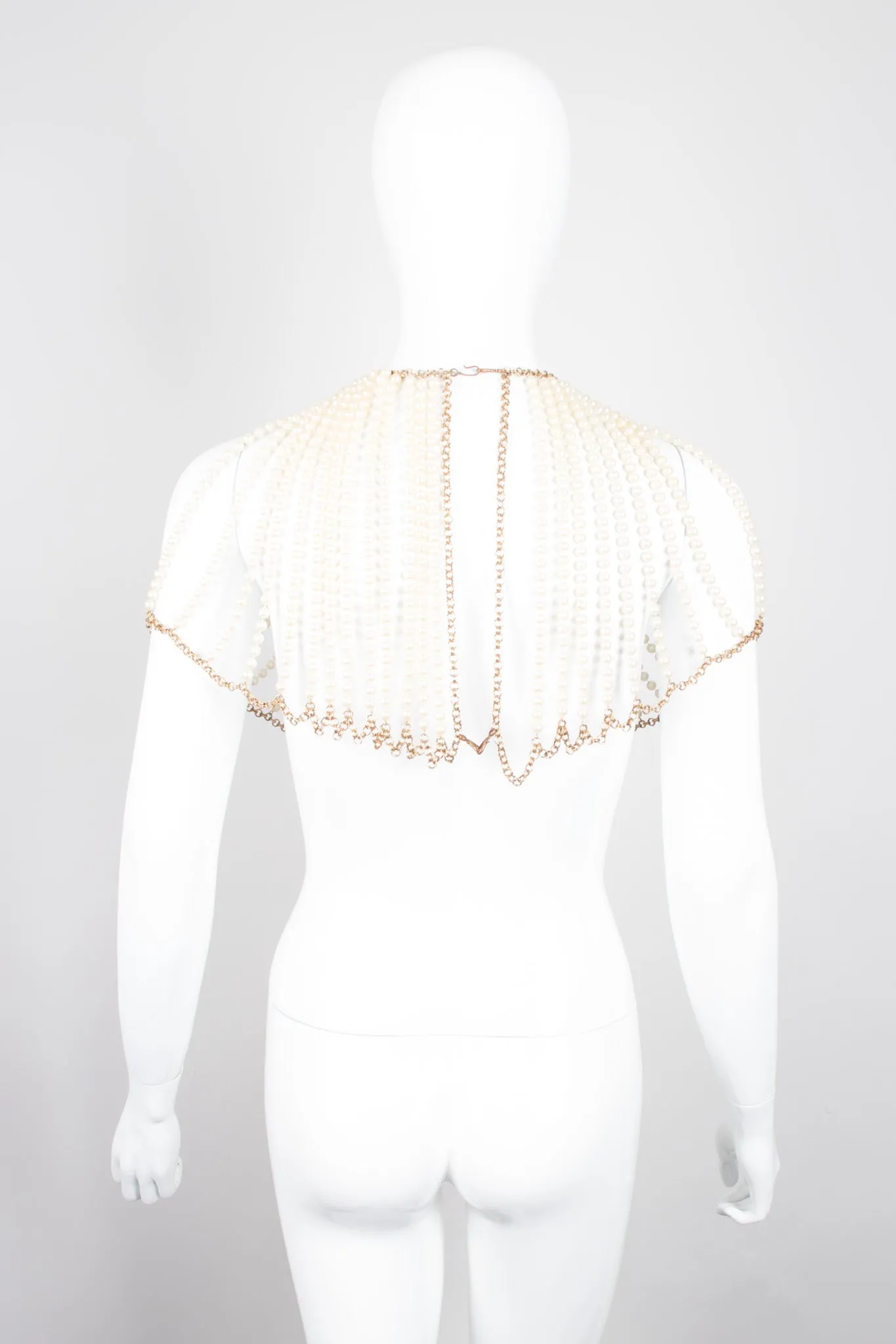 Pearl Chain Capelet