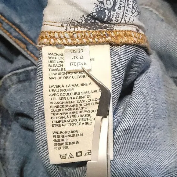 Pilcro and the Letterpress-Anthropologie: Vintage Inspired High-Waisted Jeans 29