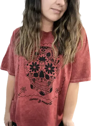 Red Skull Tie-Dye "Amor y Muerte" Graphic Tee.
