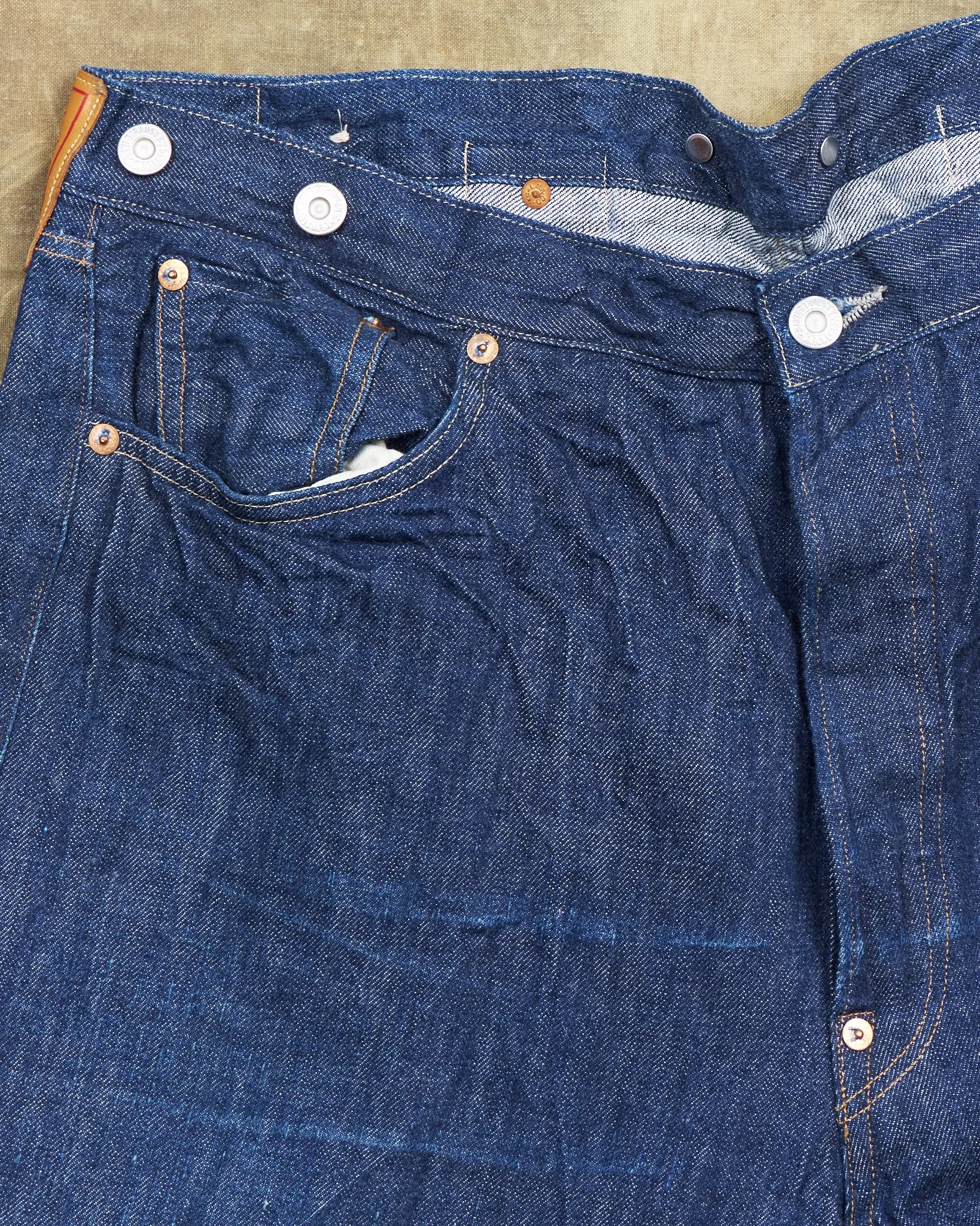 Second Hand Levi's Vintage Clothing Made in USA 1915 501XX W 38 / W 34