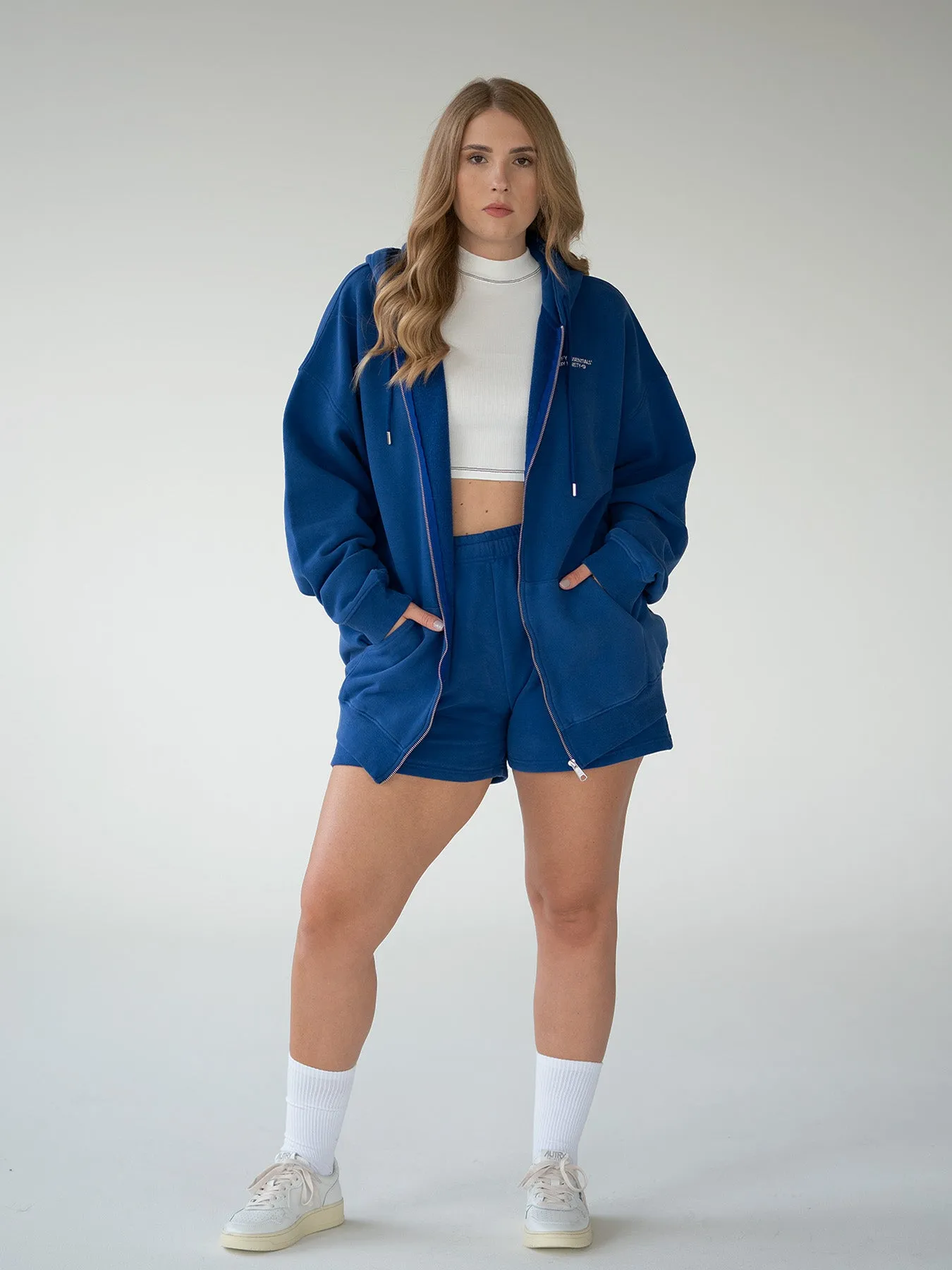 SET - ESSENTIALS - ZIPPER HOODIE AND SHORTS • CLASSIC BLUE