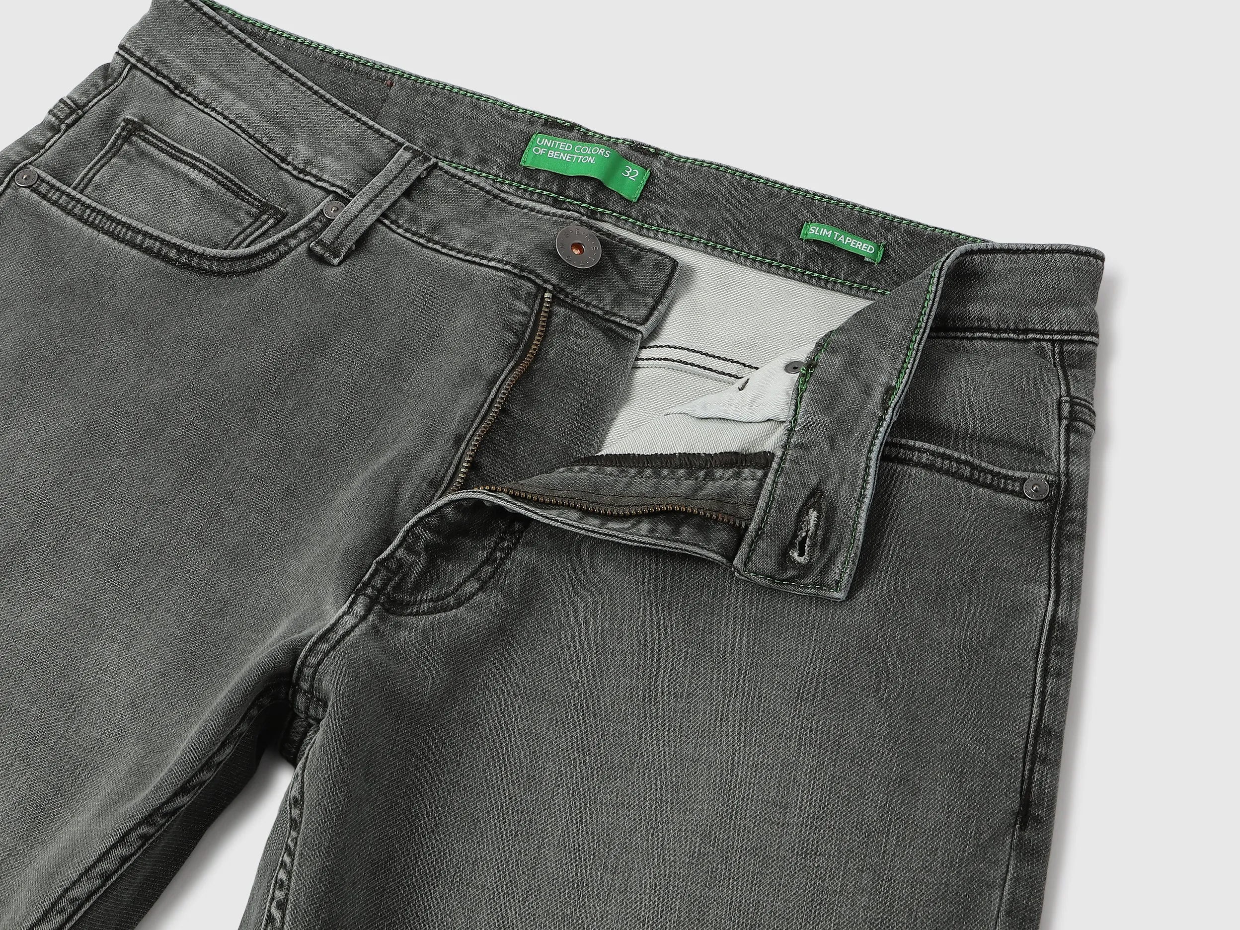 Solid Slim Fit Jeans