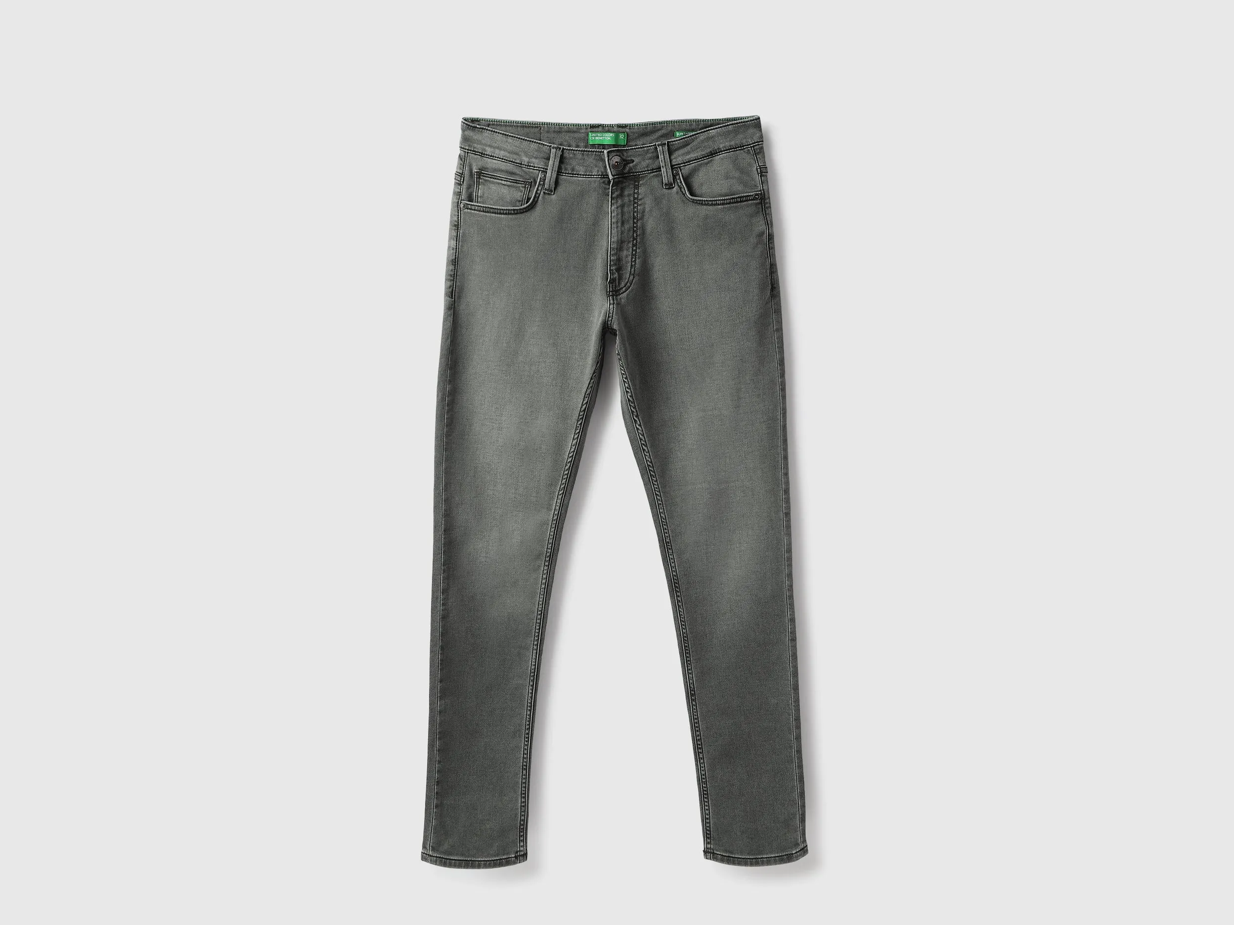 Solid Slim Fit Jeans