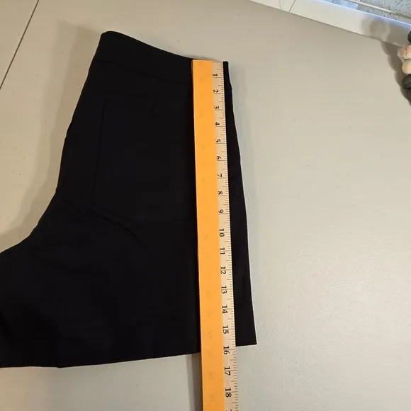 Spanx 6&quot; Polished Short Classic Black Womens Size Large