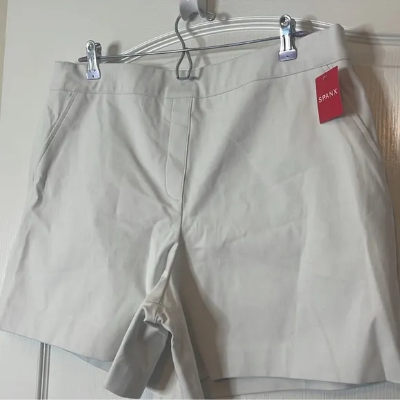 SPANX On-the-Go 6” Shorts with Ultimate Opacity Technology White Shorts 2X