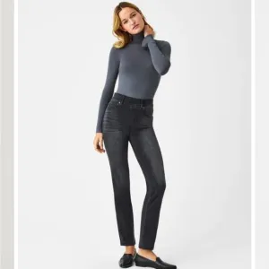 Spanx Straight Leg Jeans in Vintage Black