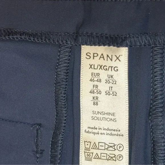 SPANX Sunshine Shorts 4&quot; NWT