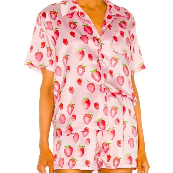 Strawberry shorts (XS)