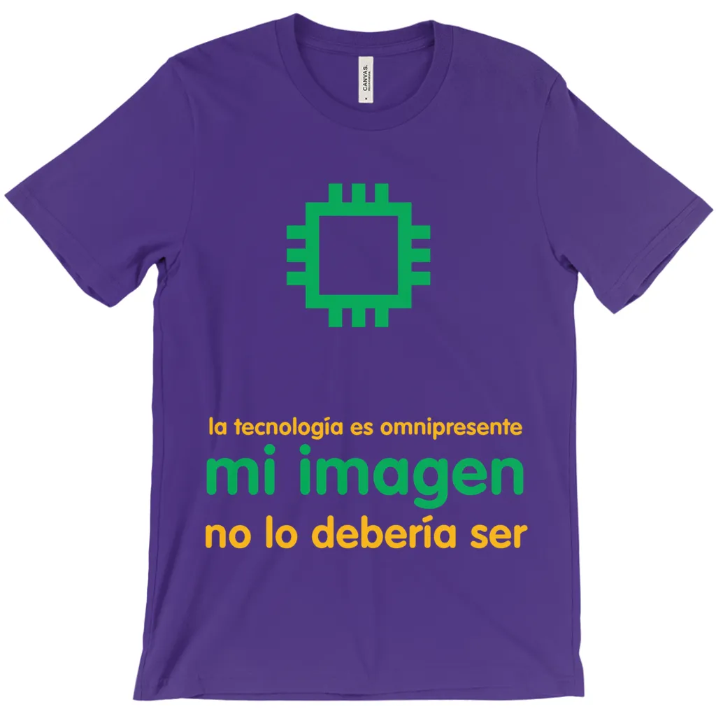 Tech is Ubiquitous Adult T-Shirts (Spanish)