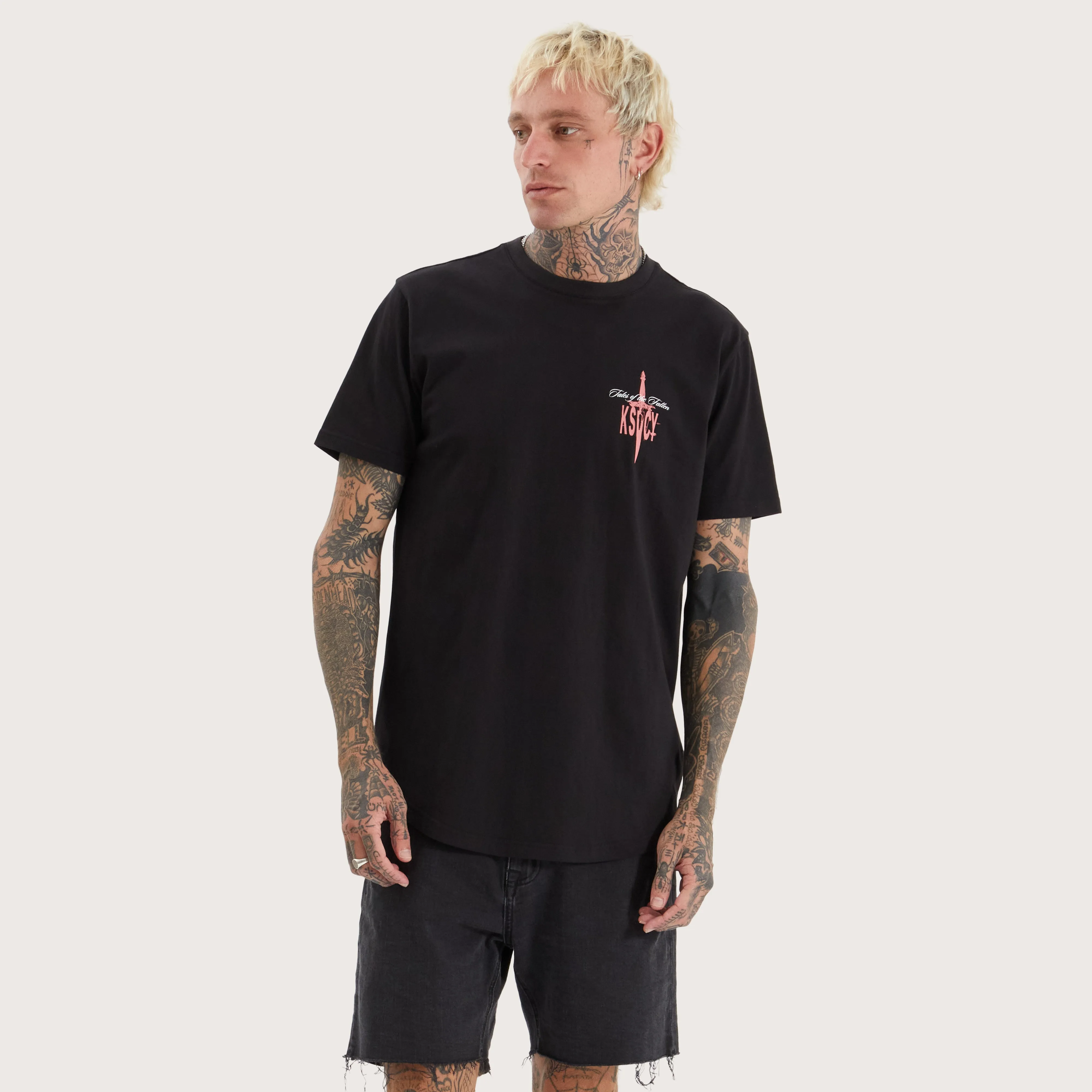 Untie Dual Curved Tee Jet Black