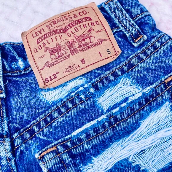 🌸Vintage 512 Levi’s jean shorts