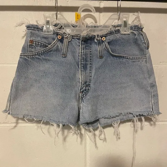 Vintage 517 (altered) jean shorts