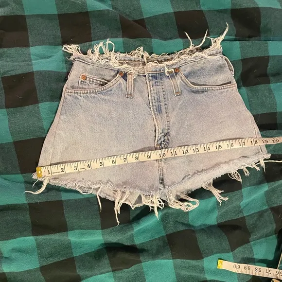 Vintage 517 (altered) jean shorts