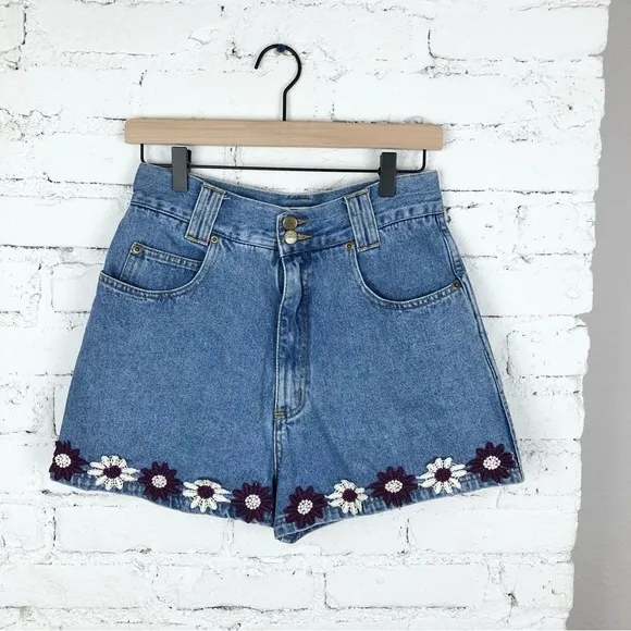 Vintage Chazz By Charles Ghailian Daisy Denim Jean Shorts