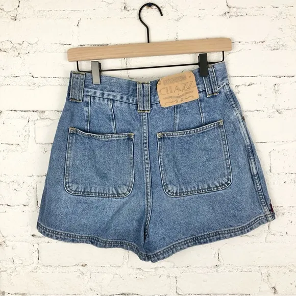 Vintage Chazz By Charles Ghailian Daisy Denim Jean Shorts