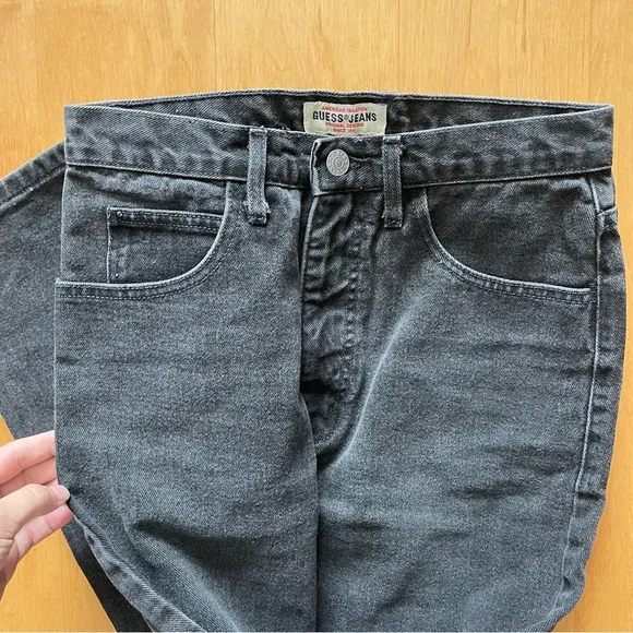 Vintage Guess Women's High Rise Tapered Jeans size 30 VGVC Faded Black