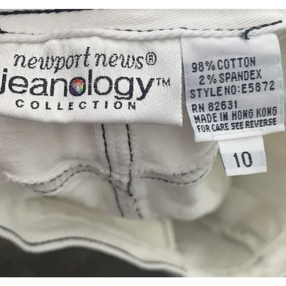Vintage Jean Shorts 27&quot; Waist White Denim Newport News Jeanology High Waisted