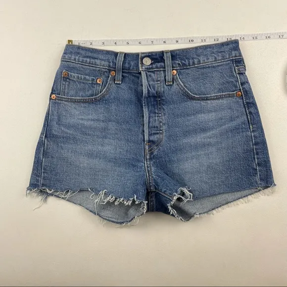 Vintage Levi’s 501 High Waist wedgie fit Jean Shorts
