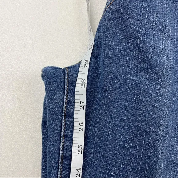 Vintage Levi’s 512 High Waist wedgie fit Jeans