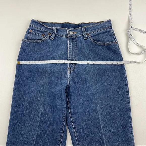 Vintage Levi’s 512 High Waist wedgie fit Jeans