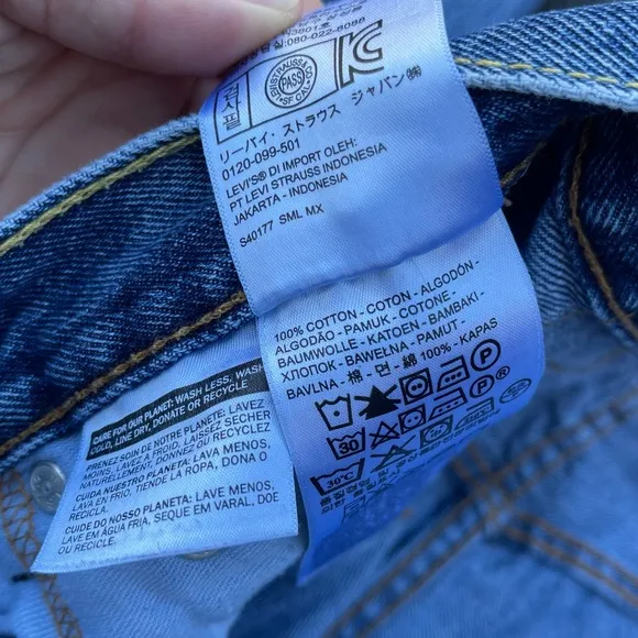 Vintage Levi’s 550s Straight Blue Jeans size 28x28
