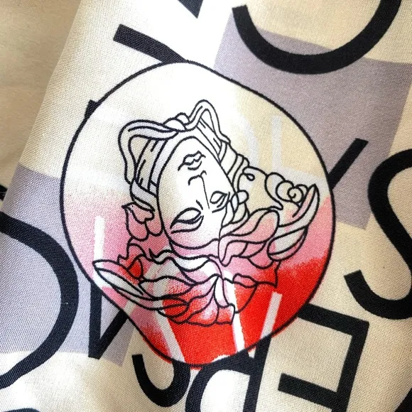 Vintage Medusa shorts S