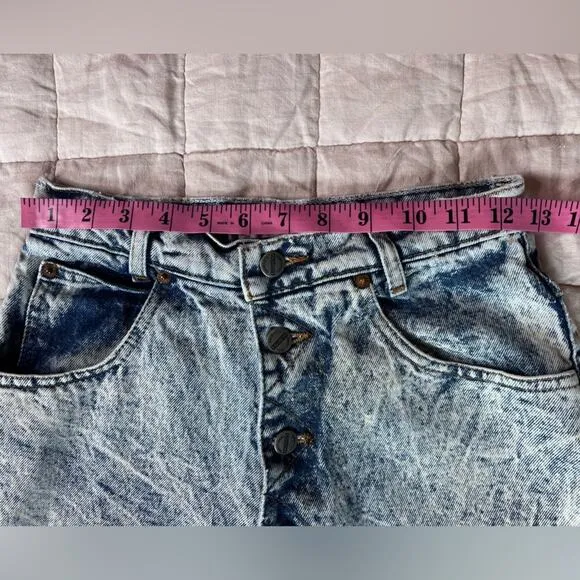 Vintage Palmetto's 100% Cotton Light Acid Wash Tapered Denim Mom Jeans - 26