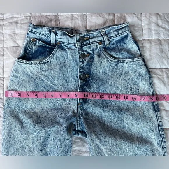 Vintage Palmetto's 100% Cotton Light Acid Wash Tapered Denim Mom Jeans - 26