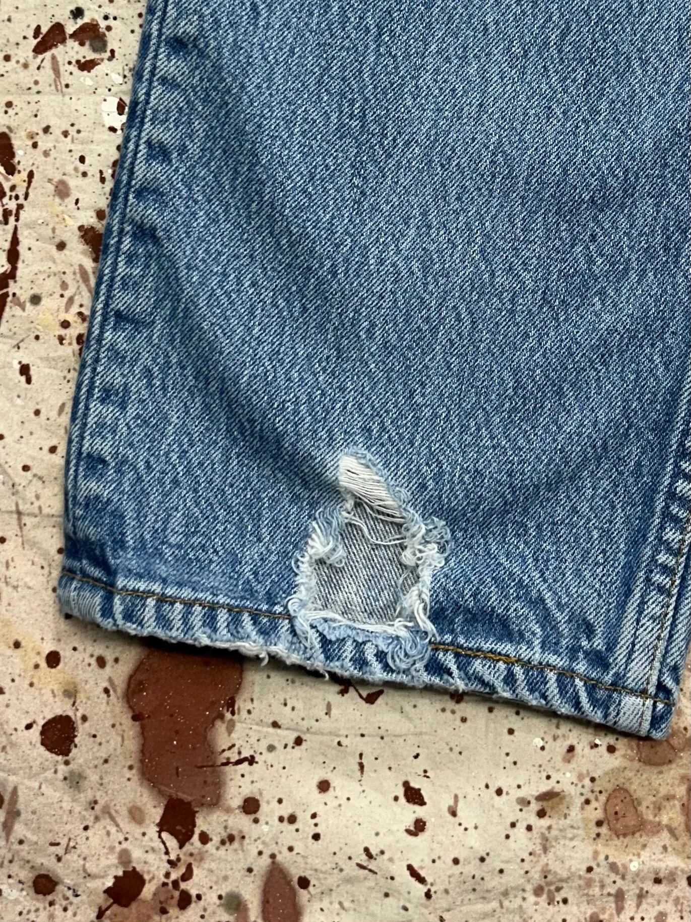 Vintage USA Levi's 501xx Light Wash Denim Jeans with Feathers (JYJ1024-322)
