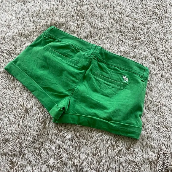 Y2K A&amp;F Green Low Rise Khaki Shorts
